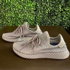ADIDAS Deerupt Runner - Grey - fits women 6.5
